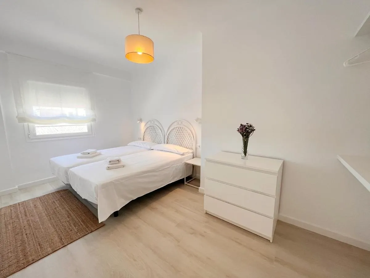 Homely Malaga Cienfuegos, Plaza De La Merced Con Vistas Апартаменты